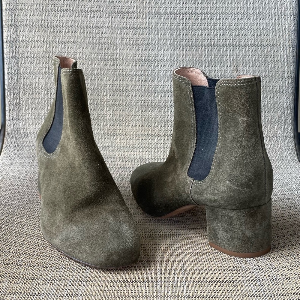 Madewell The Walker Chelsea Boot in Suede Kale Green Size 9